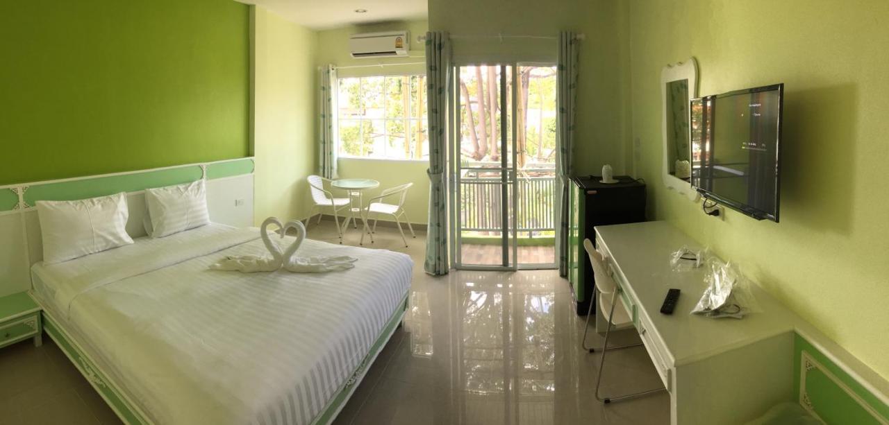Holland Resort Phuket Екстериор снимка