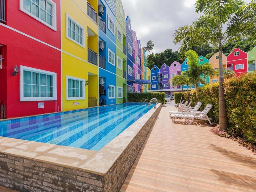 Holland Resort Phuket Екстериор снимка