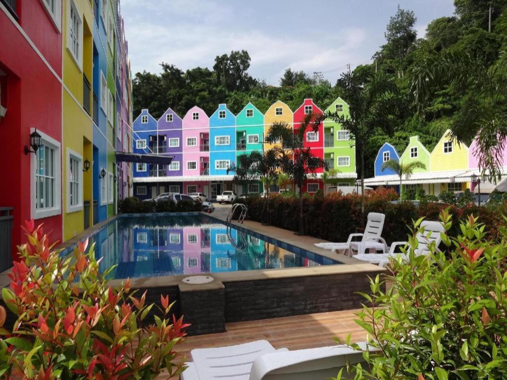 Holland Resort Phuket Екстериор снимка