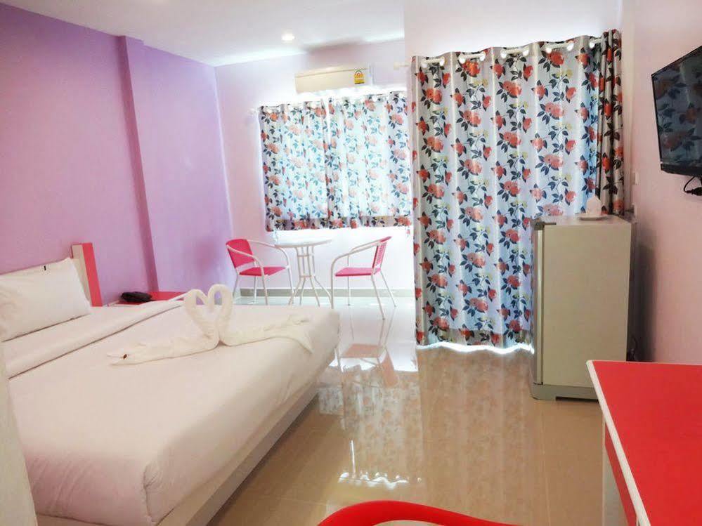 Holland Resort Phuket Екстериор снимка