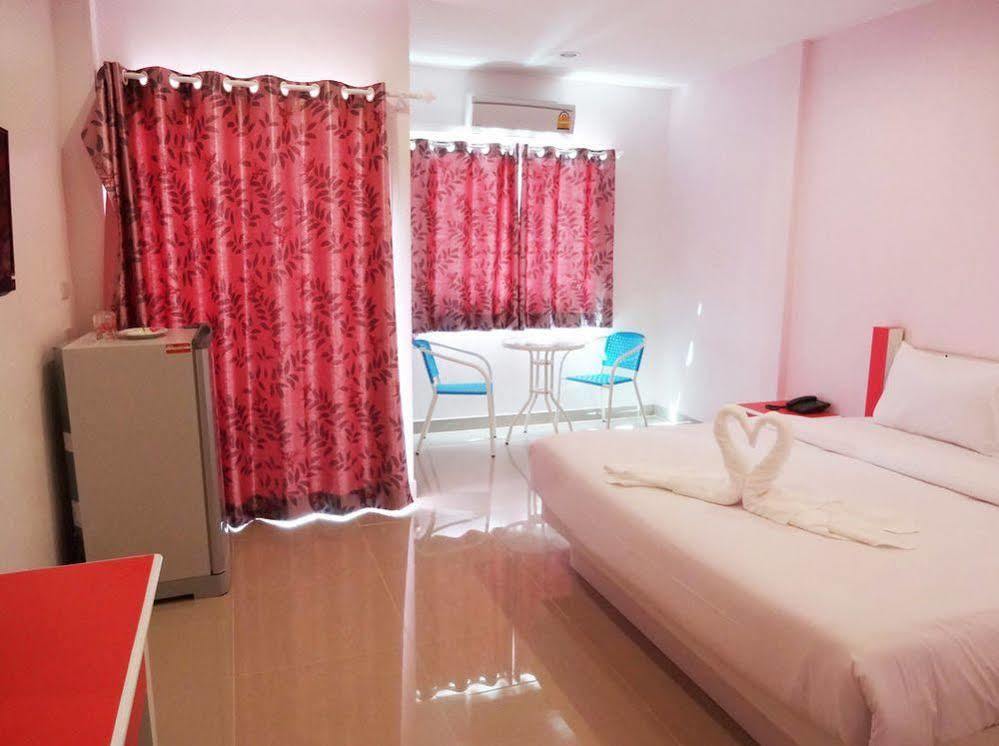Holland Resort Phuket Екстериор снимка